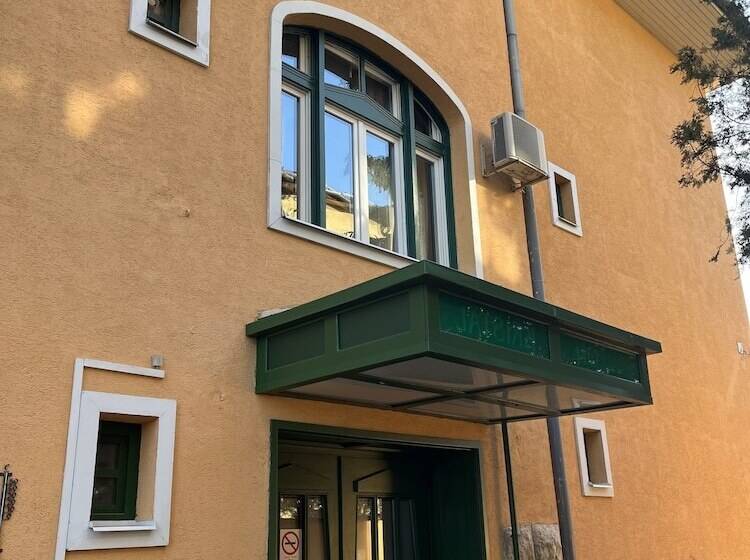 בית מלון כפרי Kristal