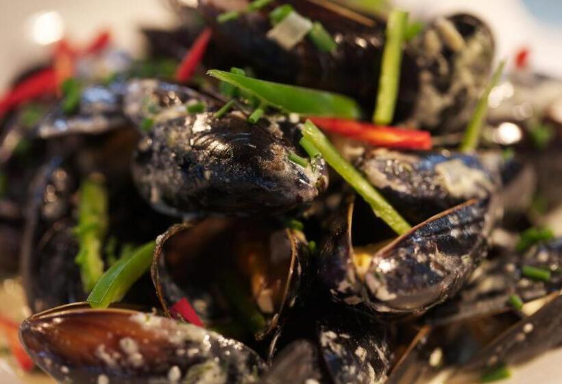 Waterfront Hotel Dungloe