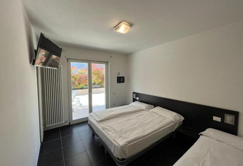 4 Limoni Apartment Resort