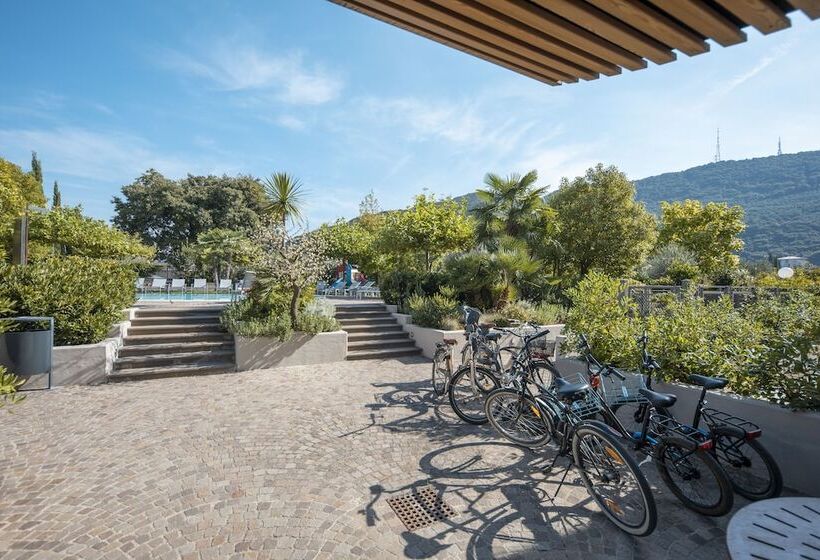 4 Limoni Apartment Resort