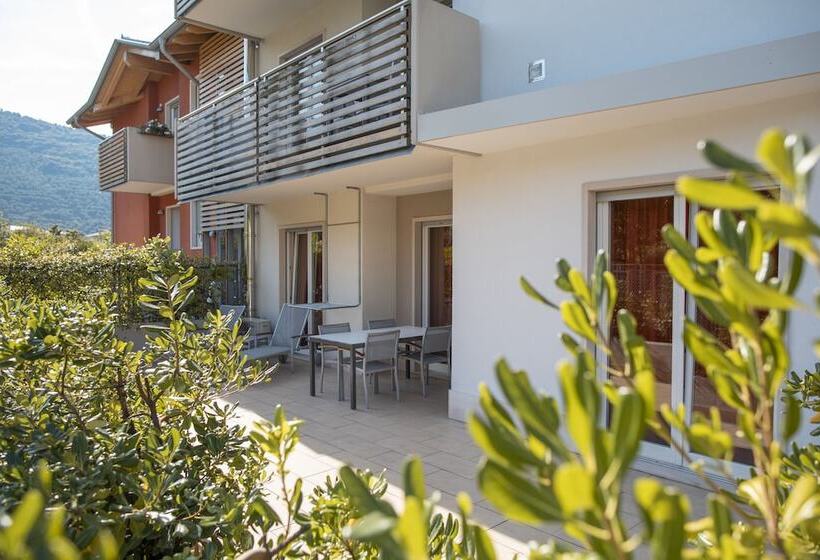 4 Limoni Apartment Resort