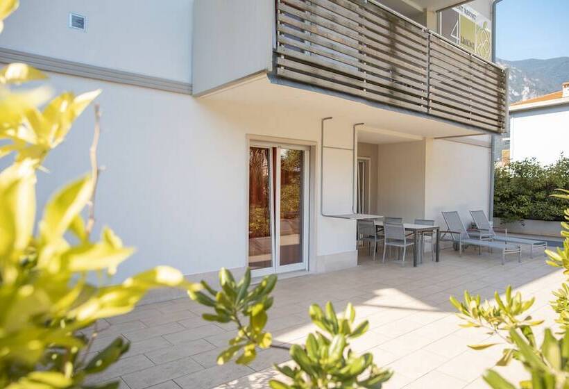 4 Limoni Apartment Resort