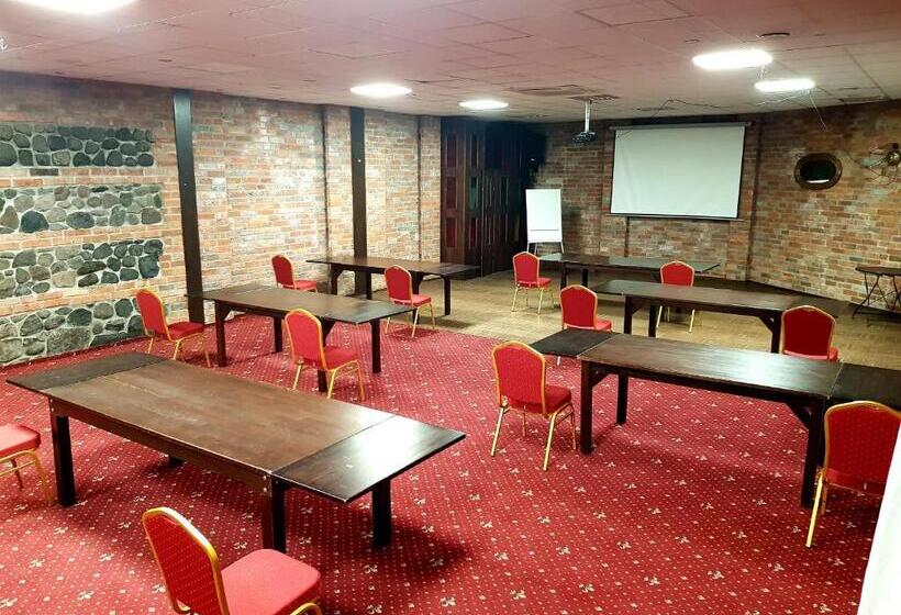 Amadeus Hotel Zielona Góra