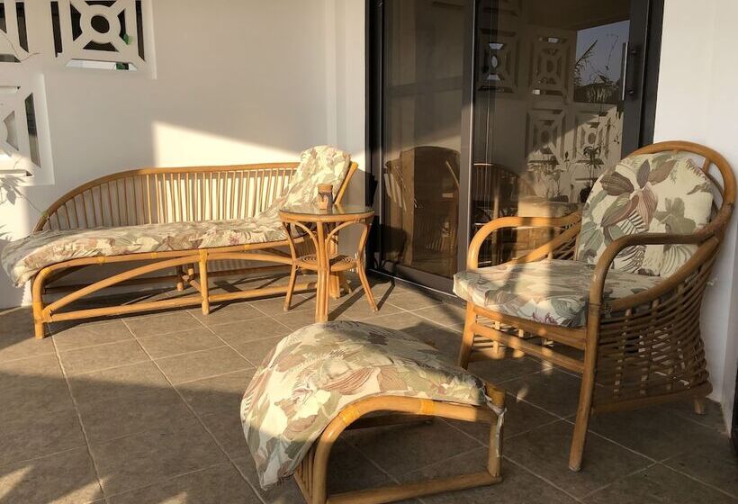 Argonauta Boracay Boutique Hotel With Apartments And Villas