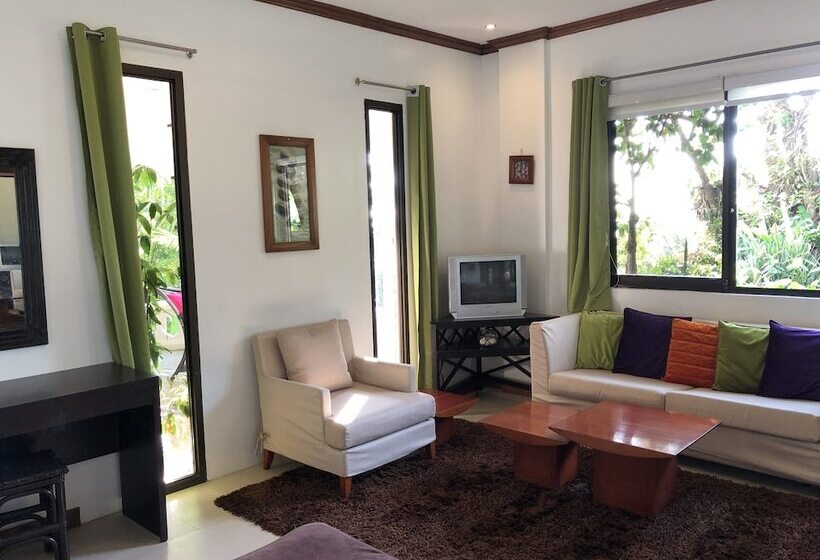 Argonauta Boracay Boutique Hotel With Apartments And Villas