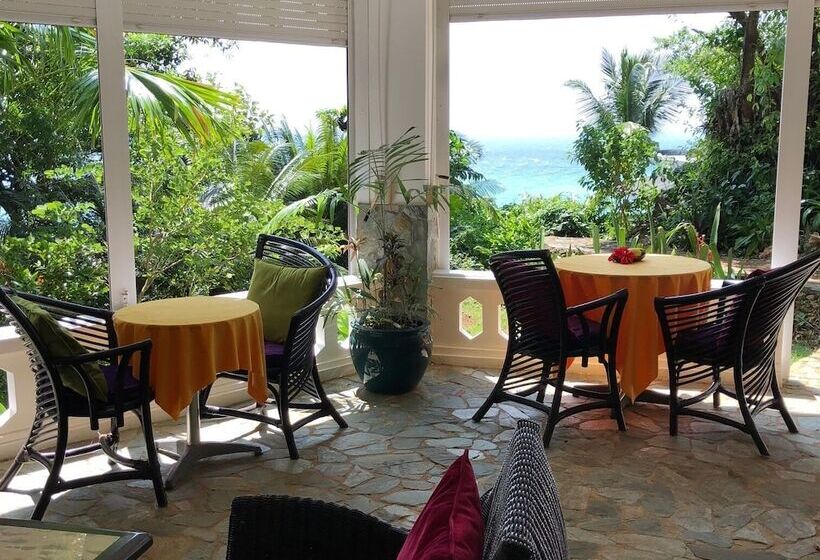 Argonauta Boracay Boutique Hotel With Apartments And Villas