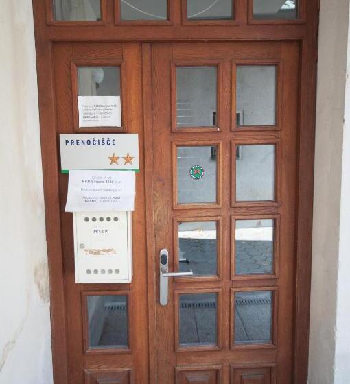 تختخواب و صبحانه Rooms Sincere 1830