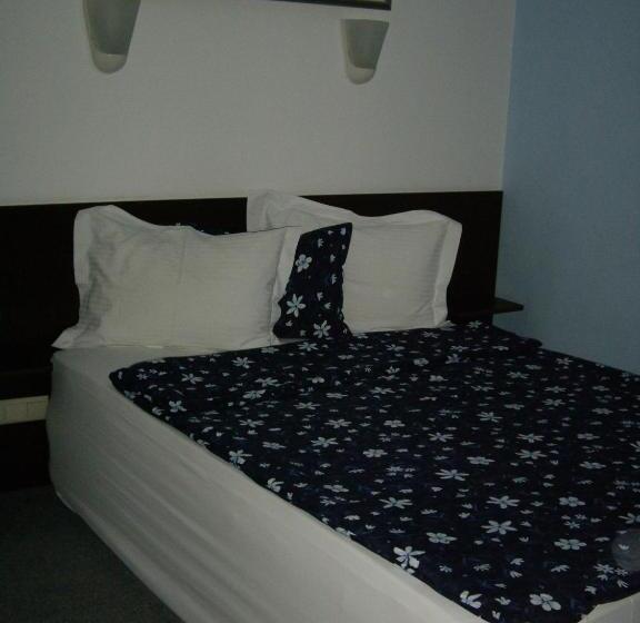 Family Hotel Avramov