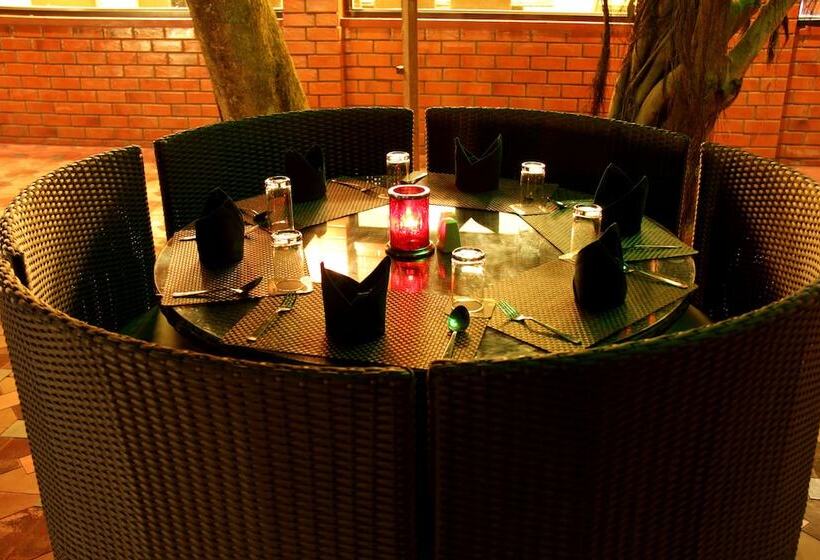 فندق Aalankrita Resort And Convention