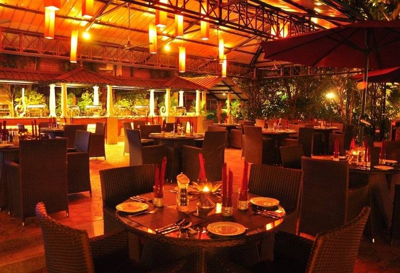 فندق Aalankrita Resort And Convention