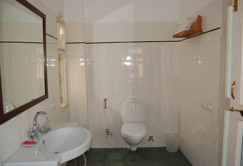 호텔 Aashiya Haveli