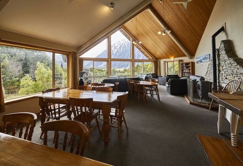 هتل Aoraki Mount Cook Alpine Lodge