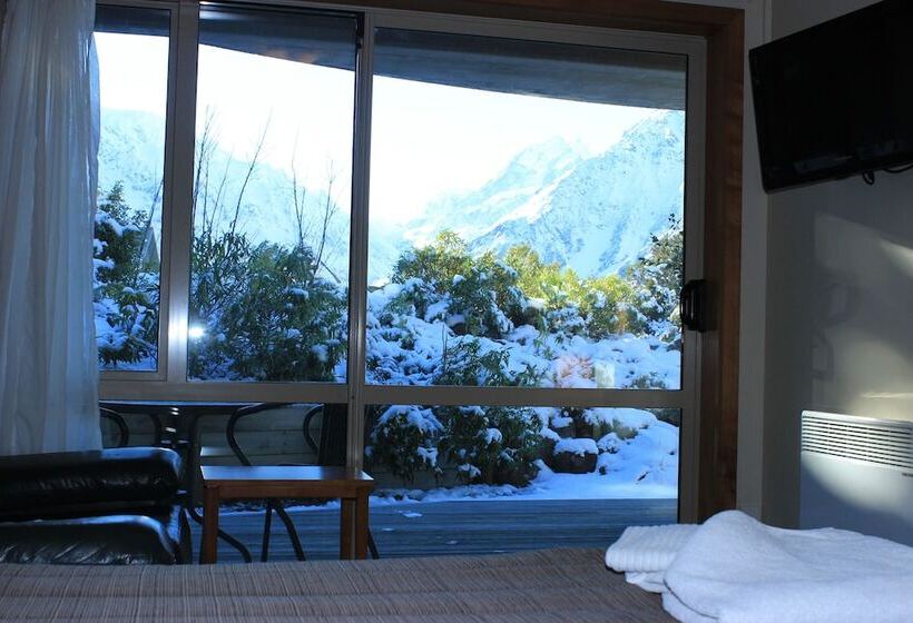 هتل Aoraki Mount Cook Alpine Lodge