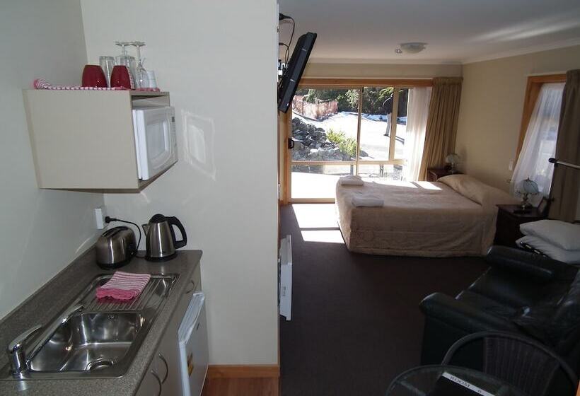 هتل Aoraki Mount Cook Alpine Lodge