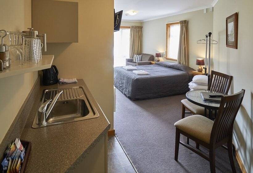 هتل Aoraki Mount Cook Alpine Lodge