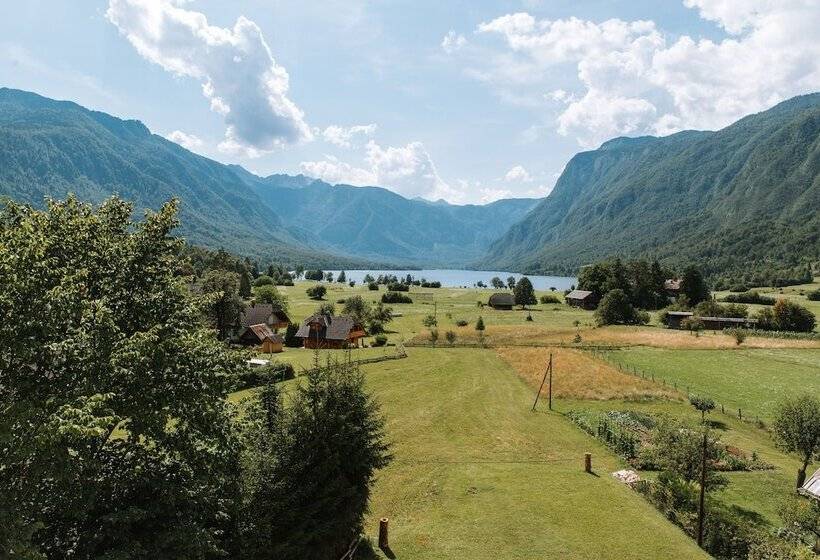 هتل Apartmaji Triglav