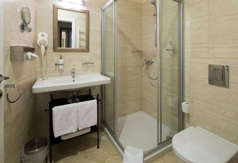 Barokk Hotel Promenád