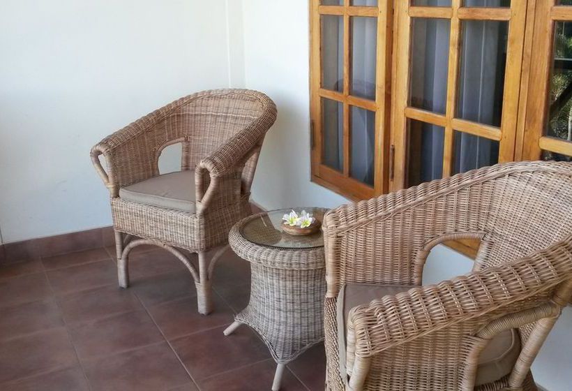 בית מלון כפרי Blue Hill Dive Resort Tulamben