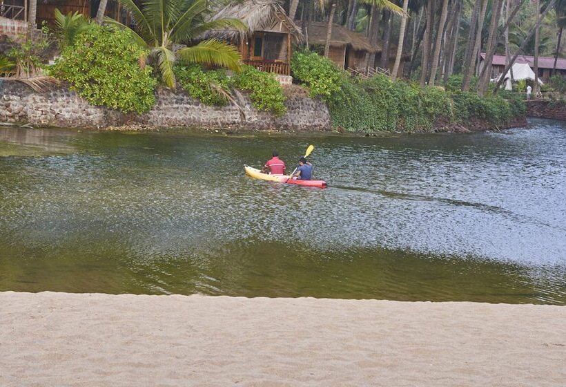 فندق Blue Lagoon Resort Goa