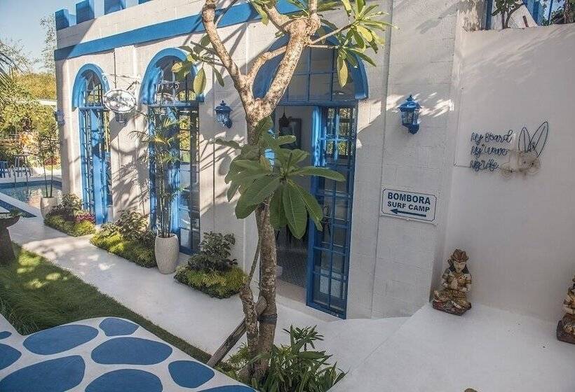 فندق Bombora Surf Camp