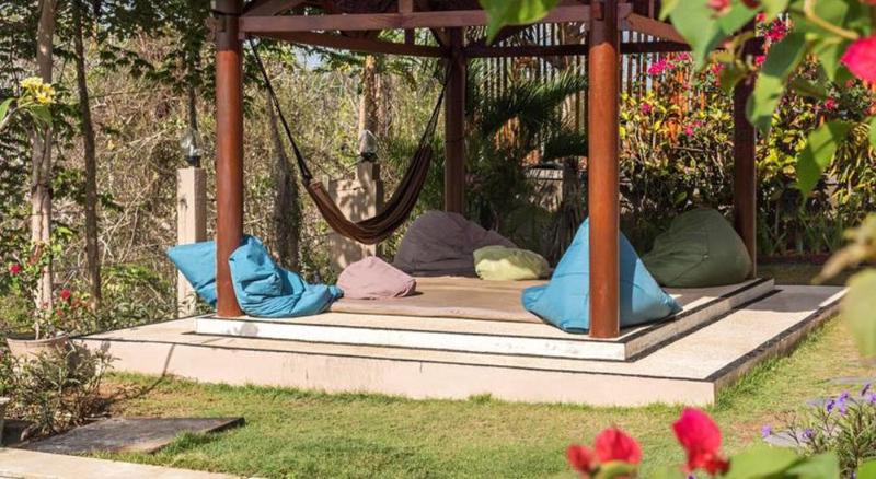 בית מלון כפרי Bombora Surf Camp