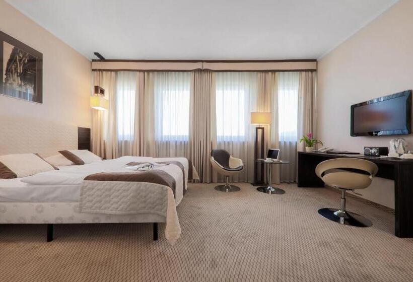 בית מלון כפרי Borowiecki