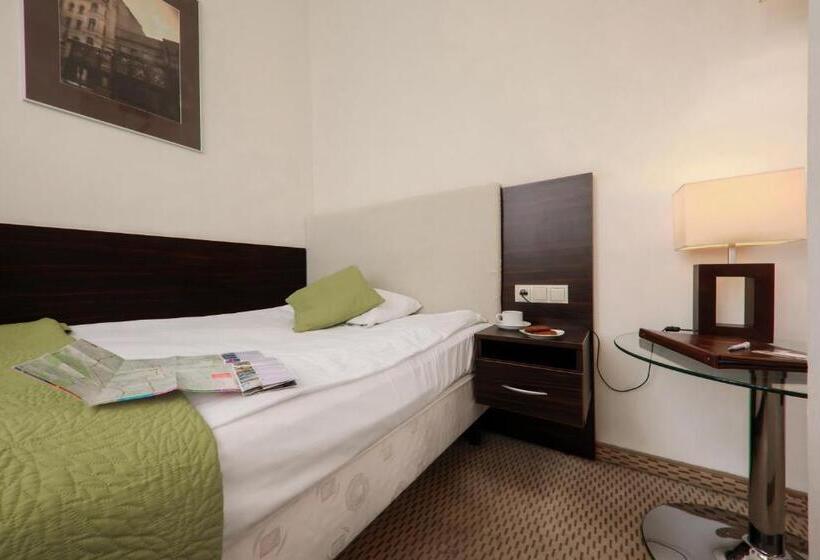 בית מלון כפרי Borowiecki