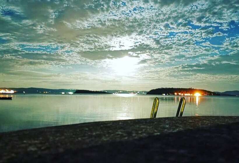 Отель Camping Village Punta Navaccia