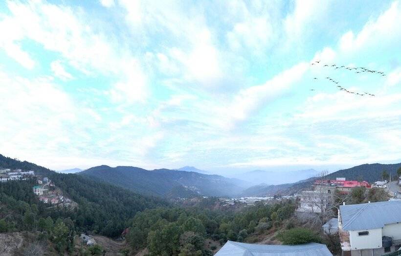 호텔 Chail Residency