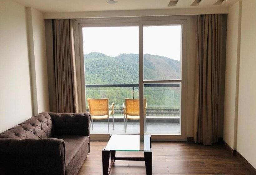 호텔 Chail Residency