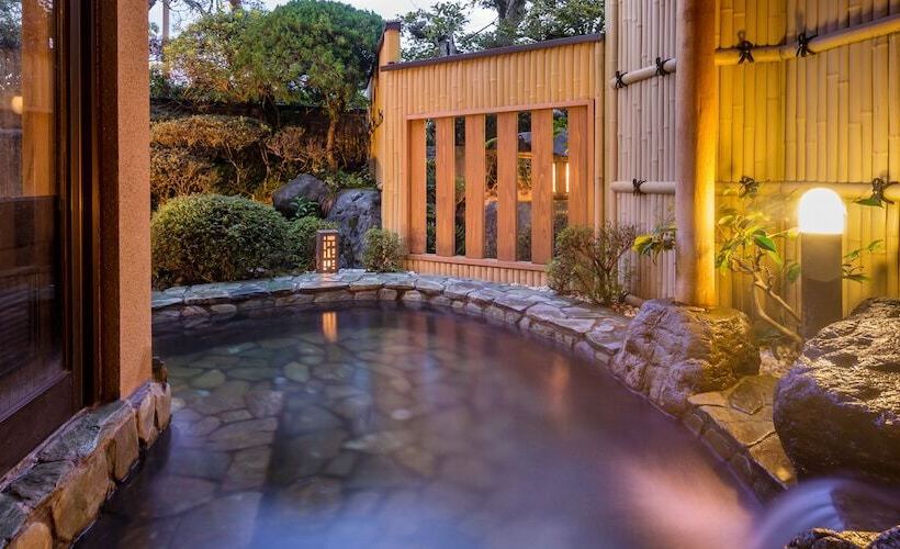 Отель Charoku Bekkan