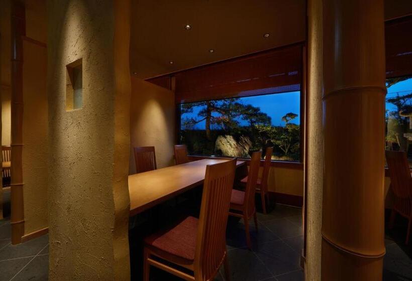 Отель Charoku Bekkan