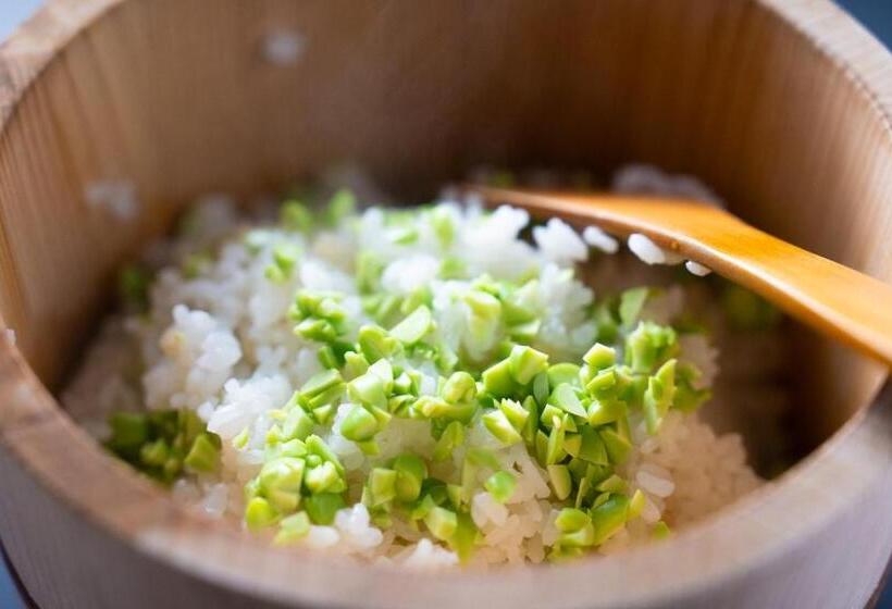 Отель Charoku Bekkan