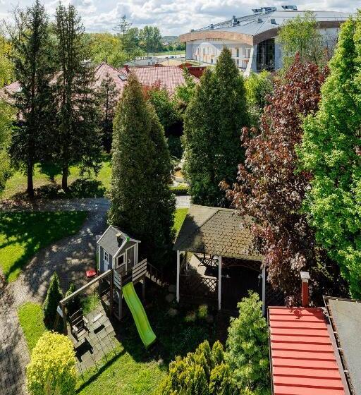 בית מלון כפרי Cristal Park