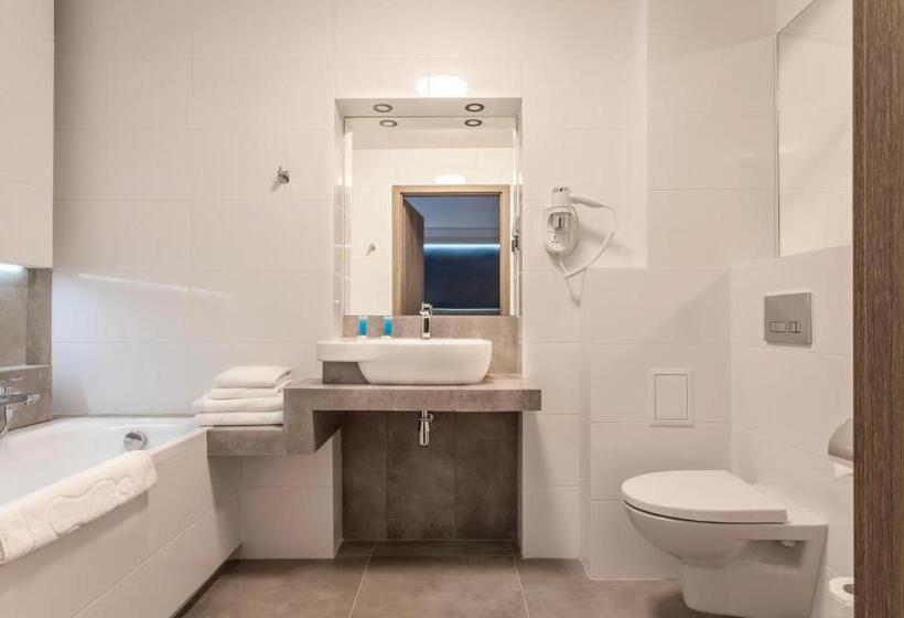 בית מלון כפרי Cristal Park