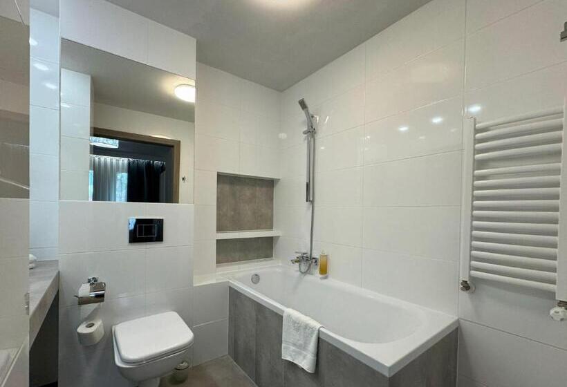 בית מלון כפרי Cristal Park