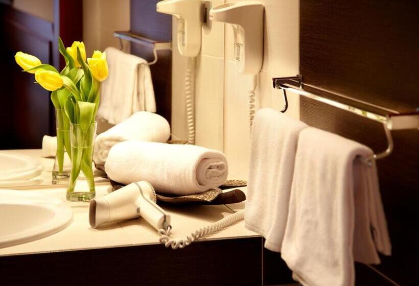 בית מלון כפרי Cristal Park