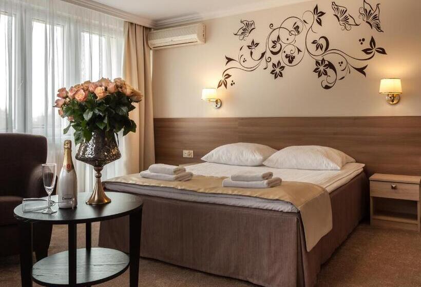 فندق Cristal Park