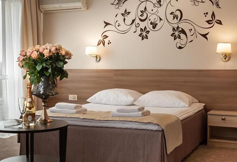 בית מלון כפרי Cristal Park