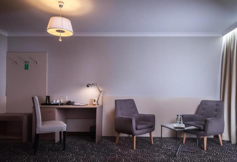 בית מלון כפרי Cristal Park