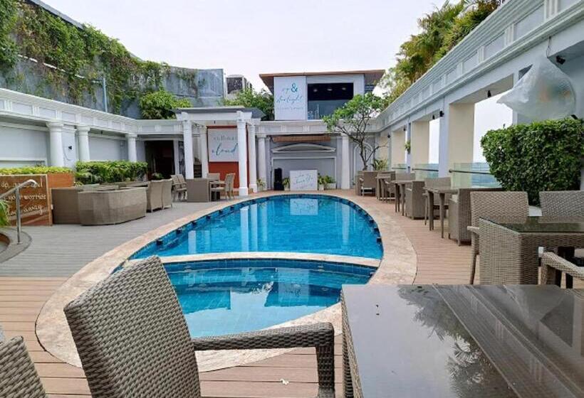 Отель De Sovrani