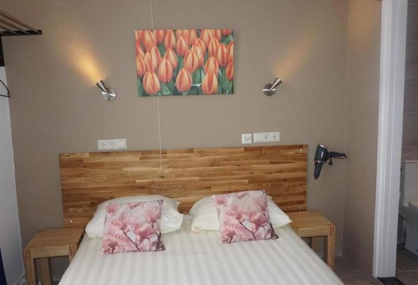 هتل De Wilde Kriek   Before De Karsteboom