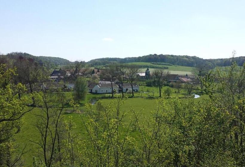 هتل De Wilde Kriek   Before De Karsteboom