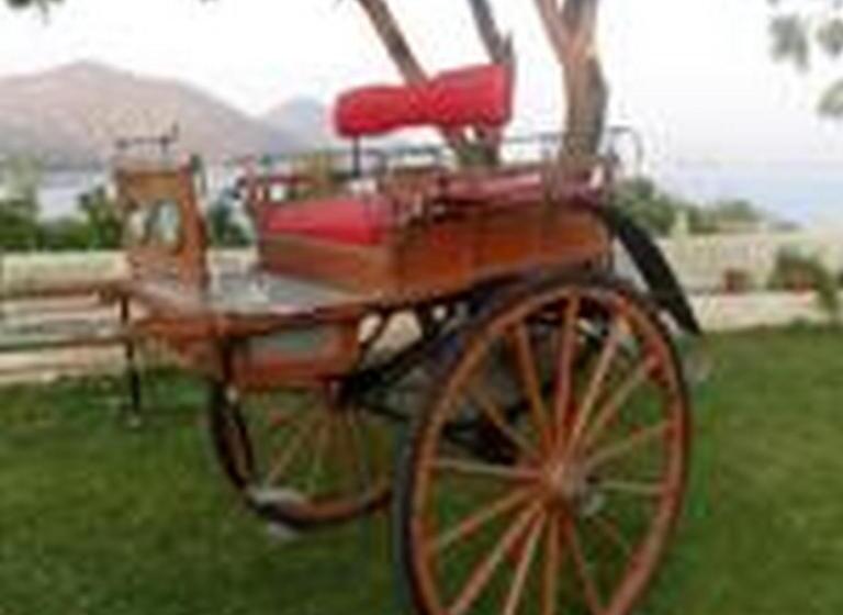 هتل Devendragarh Palace   Luxury Paying Guest House