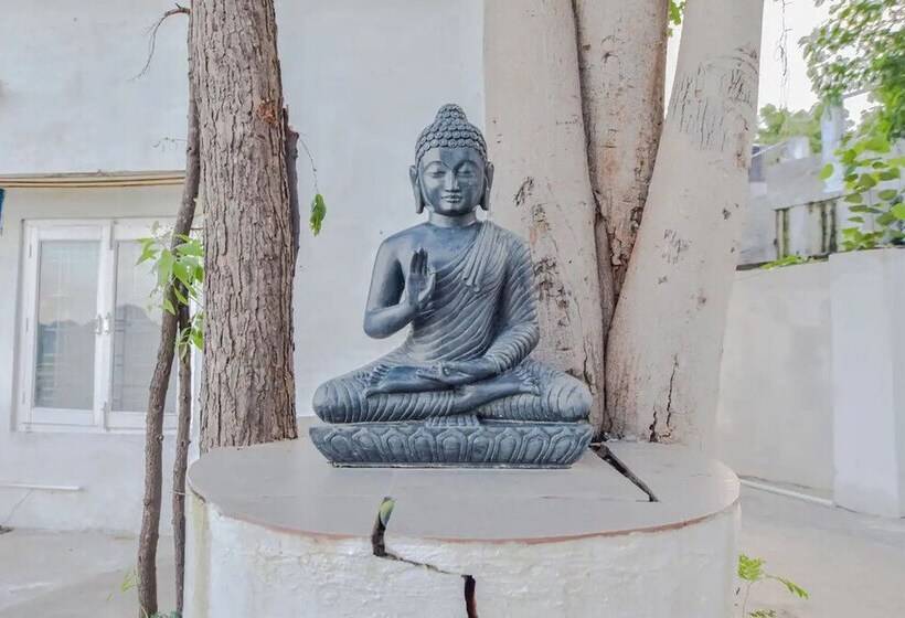 هتل Devendragarh Palace   Luxury Paying Guest House