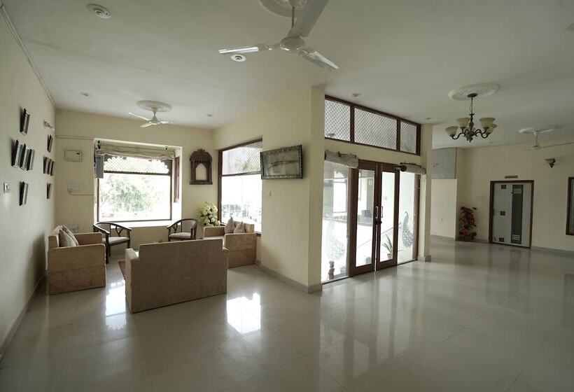 هتل Devendragarh Palace   Luxury Paying Guest House