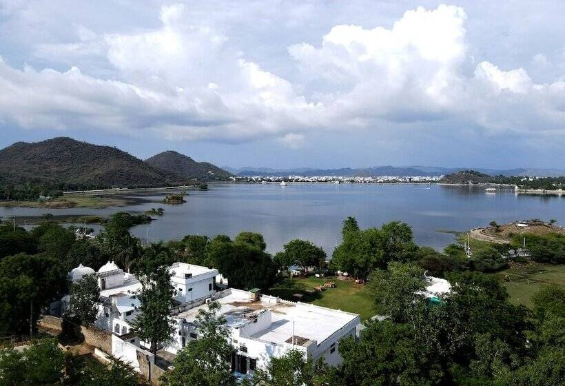 هتل Devendragarh Palace   Luxury Paying Guest House