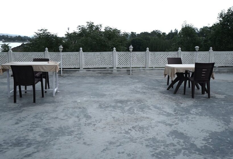 هتل Devendragarh Palace   Luxury Paying Guest House