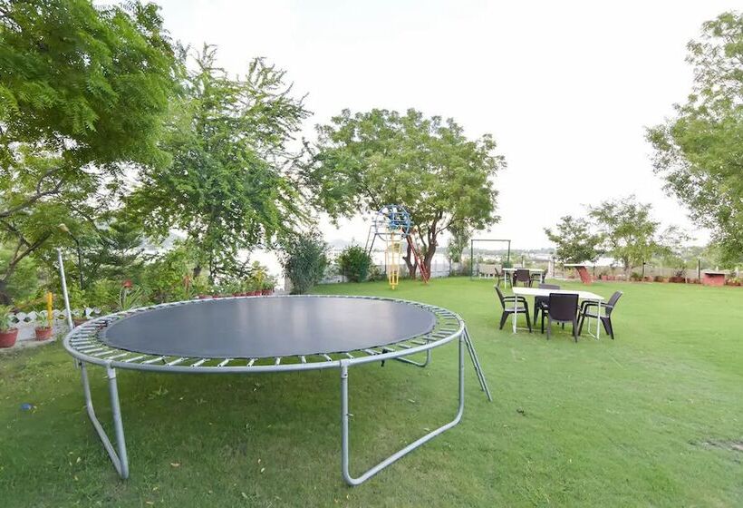 هتل Devendragarh Palace   Luxury Paying Guest House