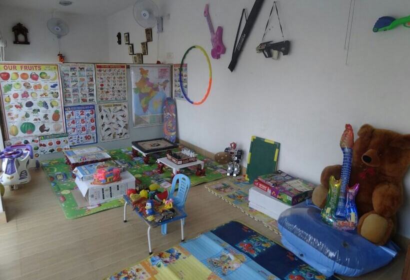 هتل Devendragarh Palace   Luxury Paying Guest House